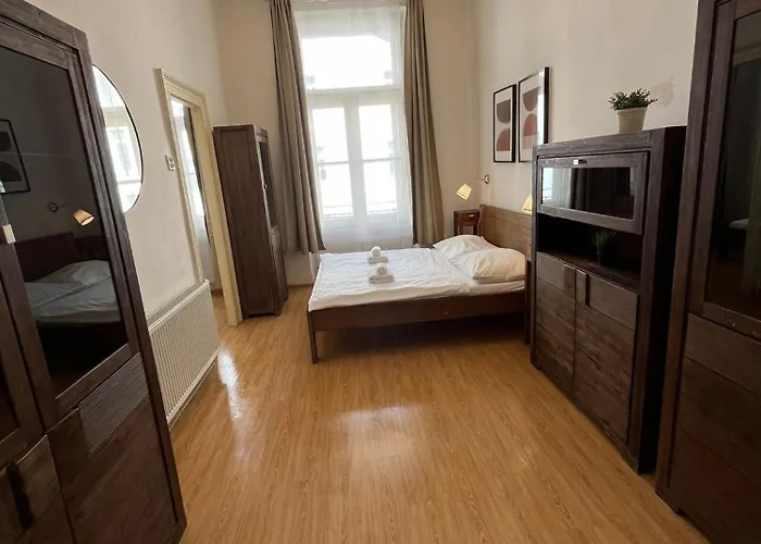 Kaprova - Old Town Apartments