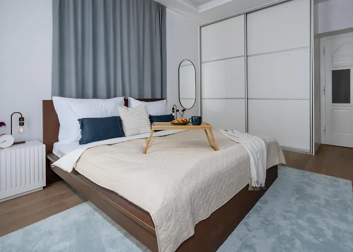Prague Days - Luxurious Apartments In A Quiet Area, Чехія