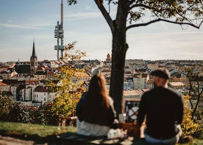 Elegant Apartments Close To Center & Bike Path Praga, Czechy