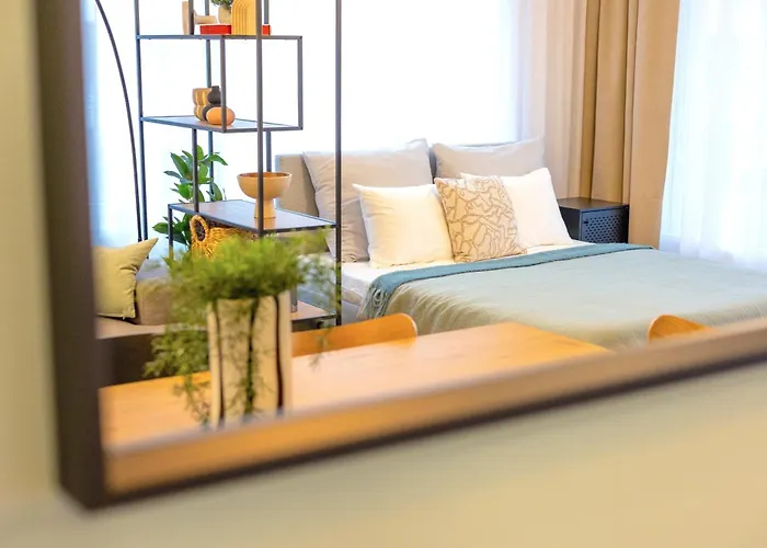 Spacious 3Br - 2 Parking Spots, Full Kitchen, By Gravity Prag, Tschechische Republik