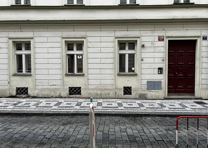 Domira Olivova Residence