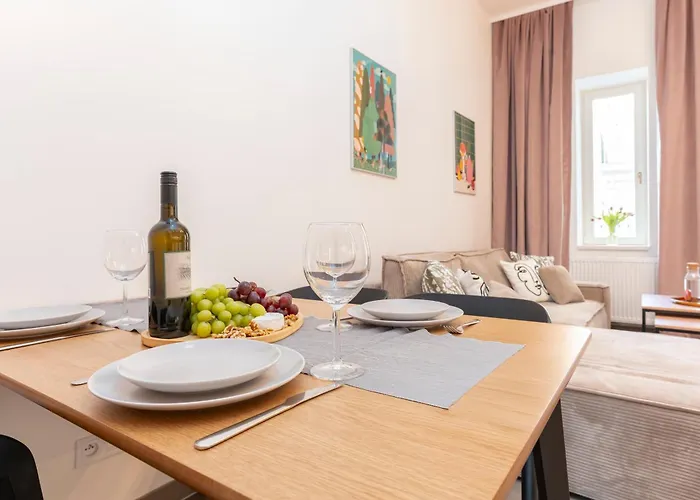 Visit Oomph Apartments Praga, Repubblica Ceca