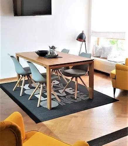 Domira Old Town Apartment With Terrace