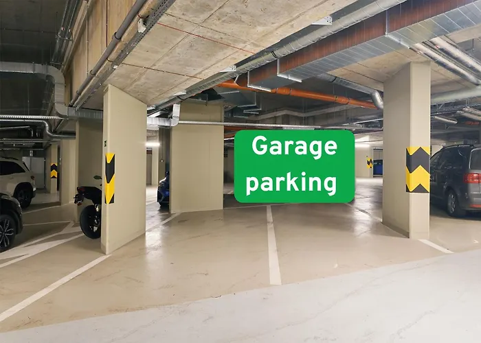 Beta Home - Free Garage, Air Condition, Garden, At Metro, 2Nd Parking On Request Praga, Czechy