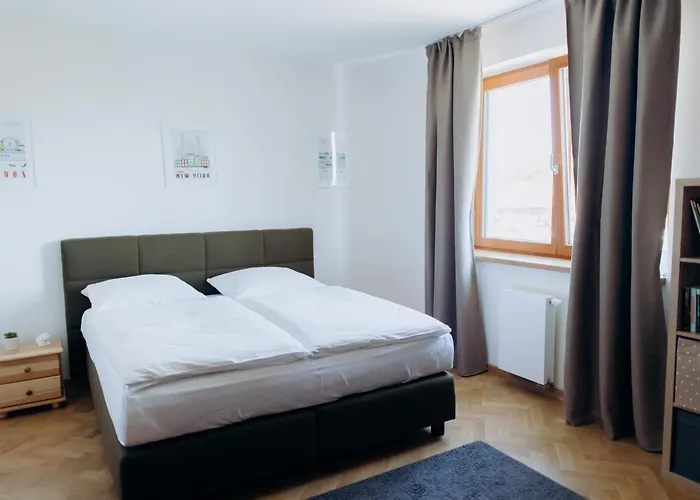 Familyvilla, New 4 Luxury Big Apartments, Parking