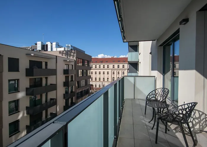 Viktoria Suite N3 With Garage & Balcony