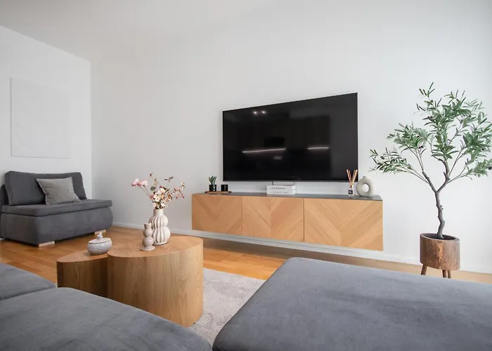 Viktoria Suite N3 With Garage & Balcony