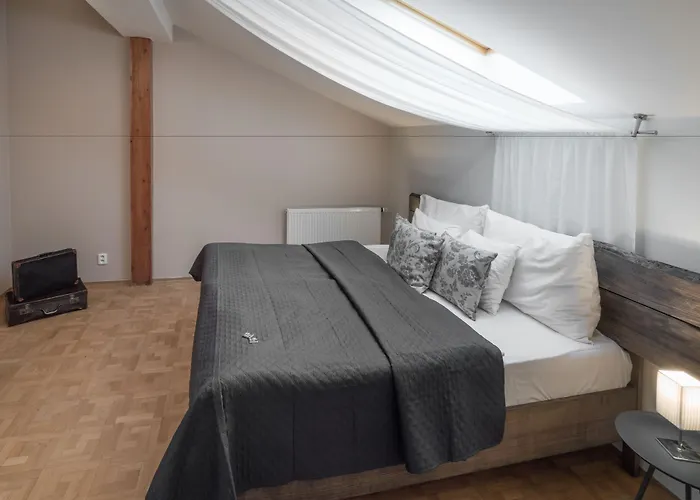 6 Continents Apartments By Adrez Praga, República Checa