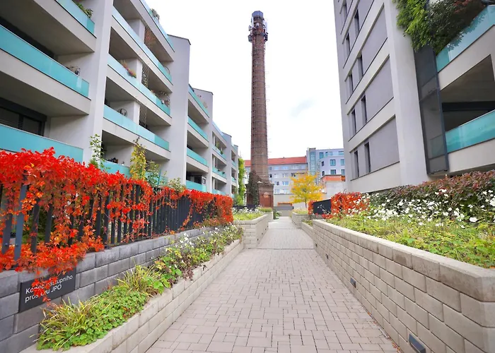 Modern Apartment • Garden • Near The City Center Praha, Česká republika