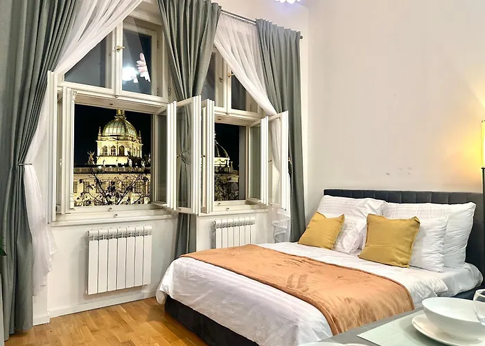 Prague 1 Center Modern 2Br Apartment With Panoramic Museum View And King Bed, República Checa