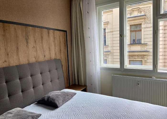 Lokal Apartment