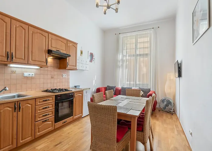 Old Town Home Prague Apartments - Just Steps From Old Town Square, República Checa