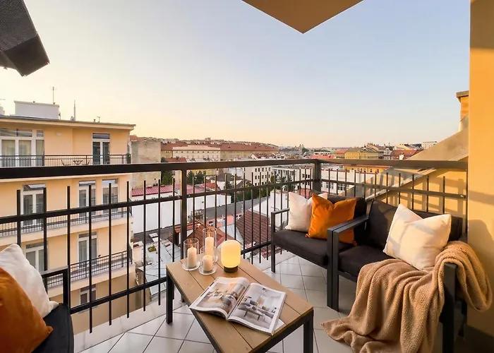 Turnkey I Karlin Square Apartments