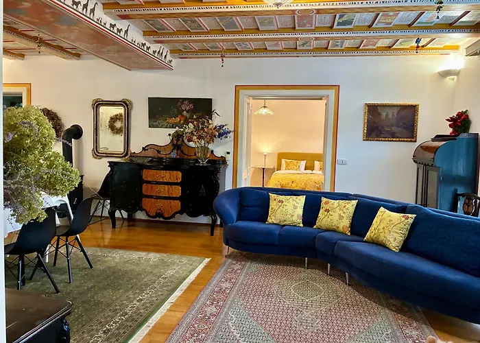 Villa Riviera
