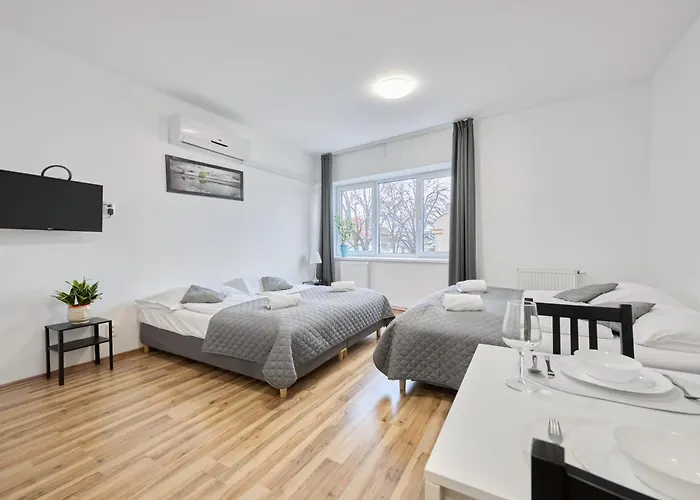 Mira Apartments