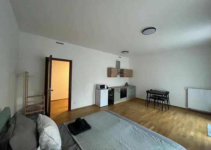 Apartment With Terrace In Prague