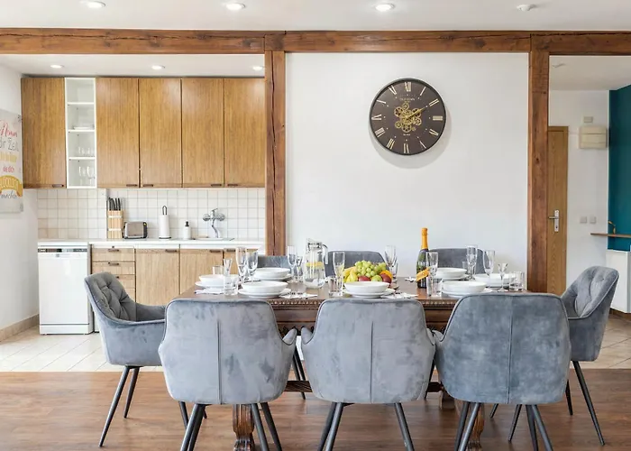 Stylish Central Duplex By Wagnerstays Prague, Czech Republic