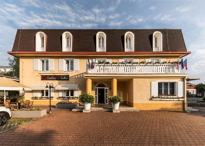 Prague Carl Inn Restaurant & Parking
