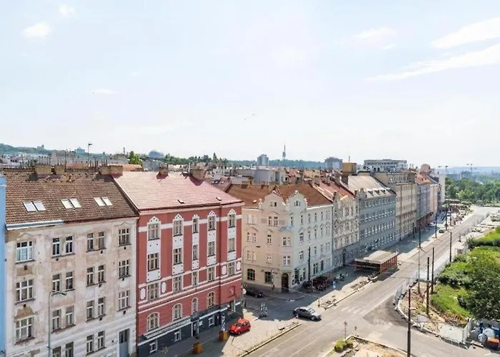 Brand New Studio #24 In Elite Residence With Free Secure Parking In The Center