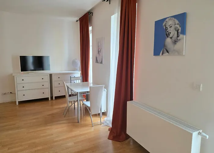 Marilyn
