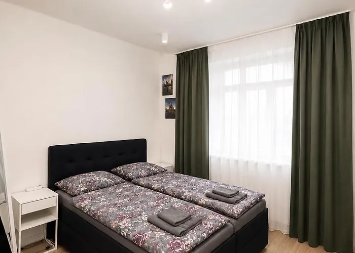 Private Apartment Close To Red Subway Pankrac, Close To Congres Centre