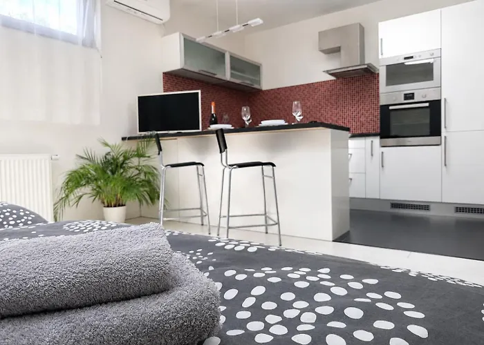 Rumako Apartments