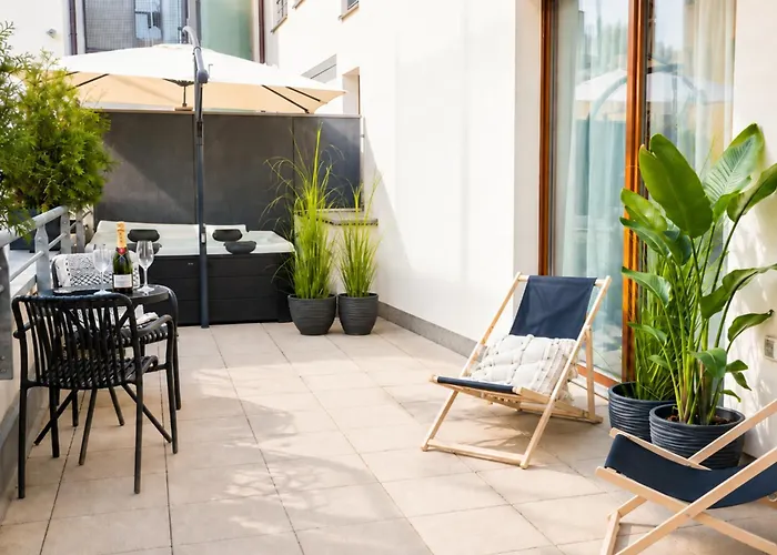 Apartment With Private Jacuzzi & Terrace In The Center Of Prague