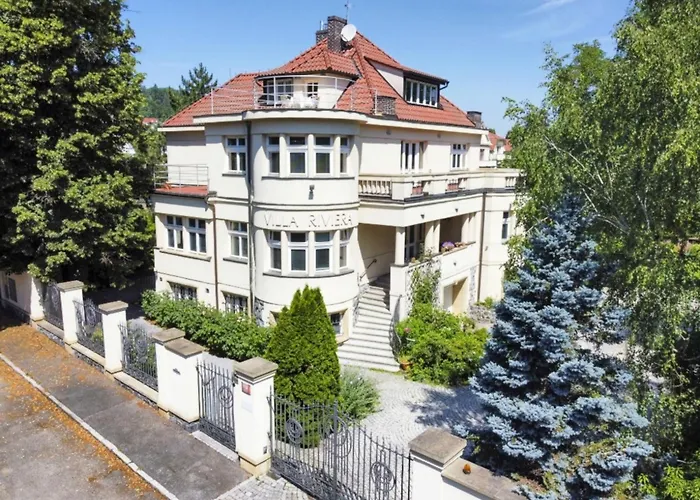 Villa Riviera