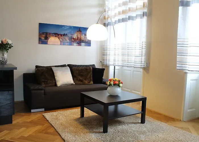 Royal Prague Apartment Celakovskeho Sady