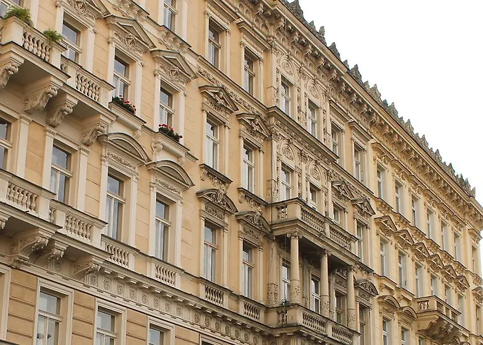 Royal Prague Celakovskeho Sady