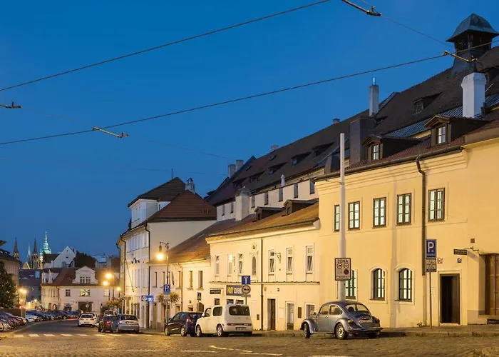 Fancy Apartments By Prague Castle, República Checa
