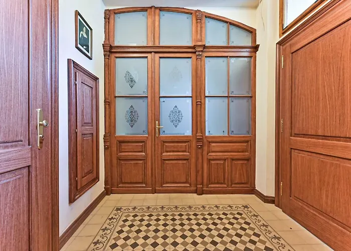 Apartment Nebovidy II - Air Conditioning - Historic City Center Prague, Czech Republic