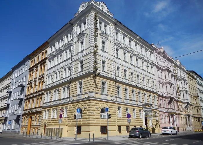 Alqush Downtown Hotel