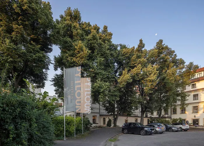 Pytloun Old Armoury Hotel Prague