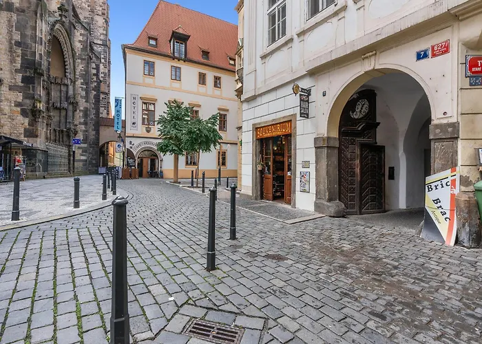 Old Town Home Prague Apartments - Just Steps From Old Town Square
