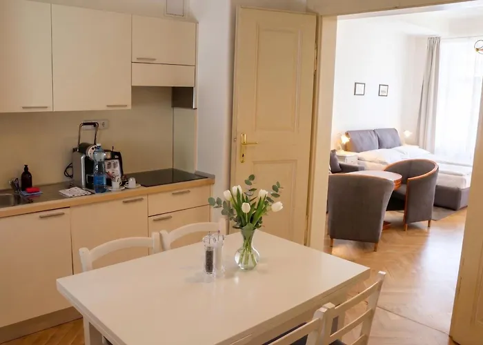 Three Golden Crowns Apartments
